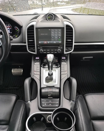 Porsche Cayenne cena 154900 przebieg: 105000, rok produkcji 2017 z Katowice małe 781